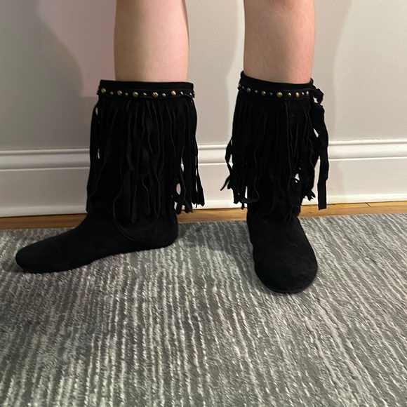 Black fringe boots - Picture 1 of 6